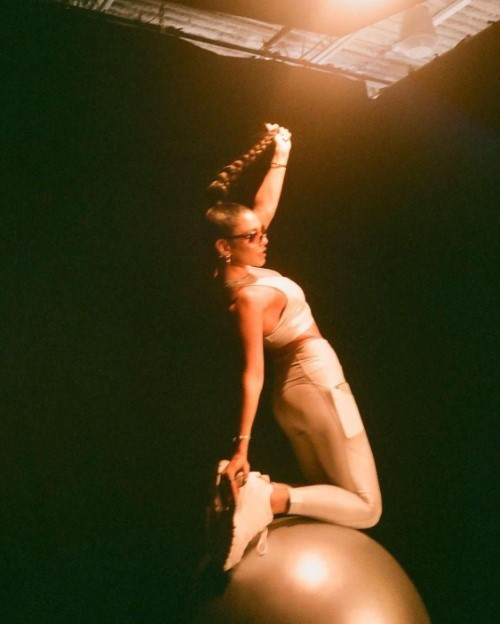 Vanessa Hudgens New Exercise Ball Pics 4  nude photo