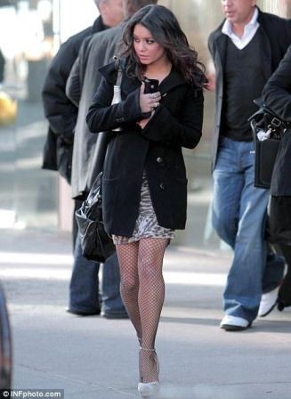 Vanessa Hudgens Pantyhose  nude photo