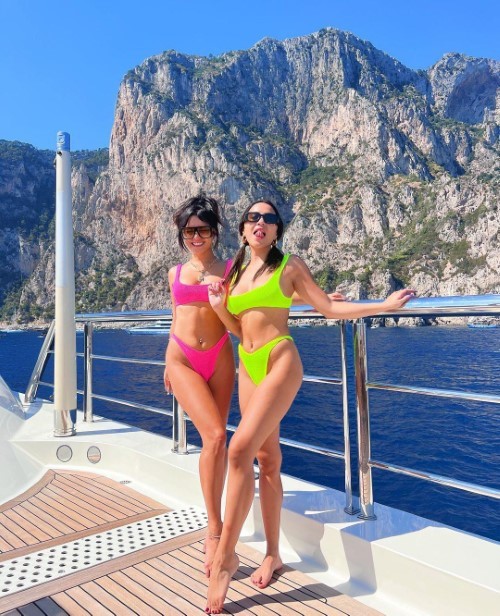 Vanessa Hudgens Pretty In Pink With Stella  nude photo