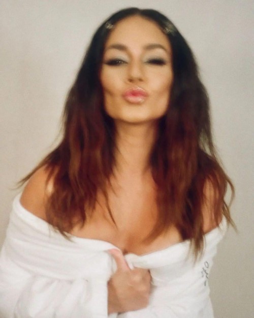 Vanessa Hudgens Rocking A Robe 1  nude photo
