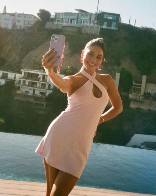 Vanessa Hudgens Sexy In Sun Daze 3  nude photo