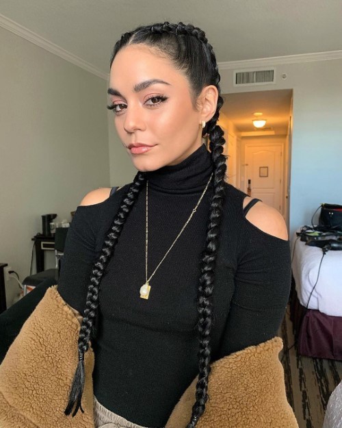 Vanessa Hudgens Super Bowl Looks 2  nude photo