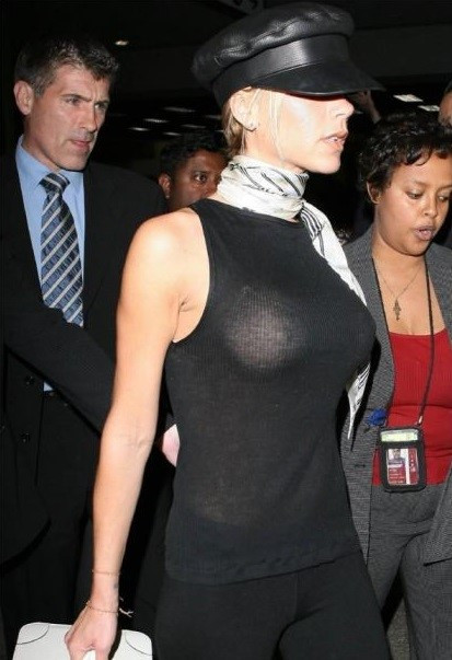 Victoria Beckham Nipples  nude photo