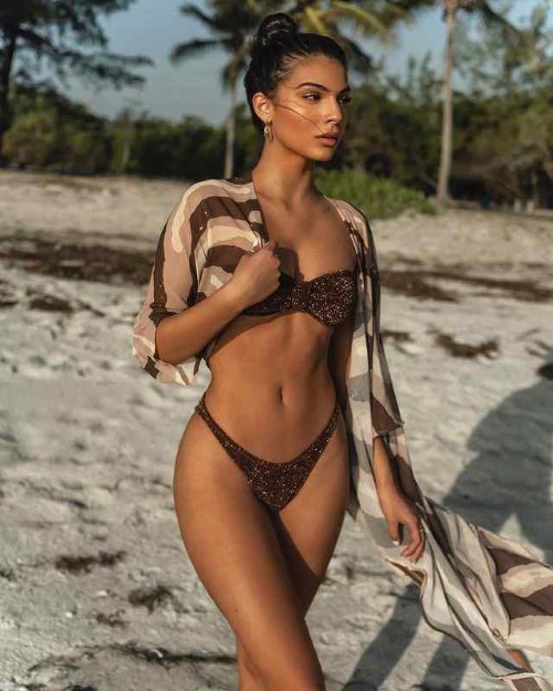 Victoria Chirino  nude photo