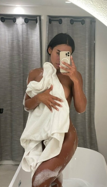 Virginia Sanhouse  nude photo