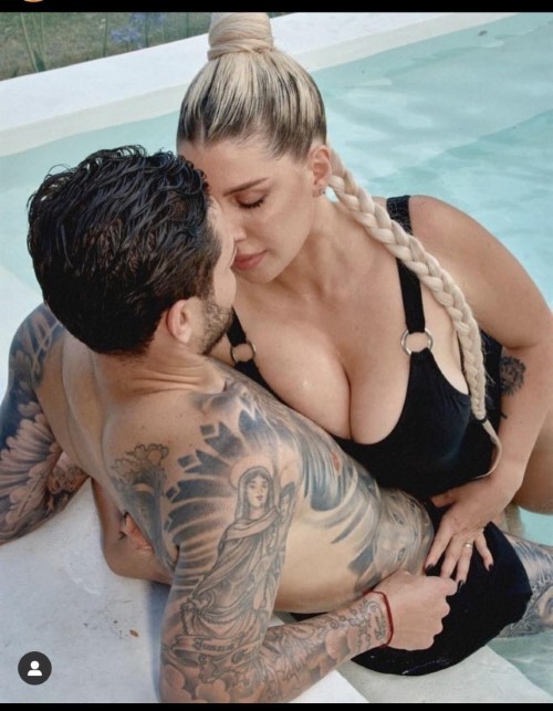 Wanda Nara 6(2)  nude photo