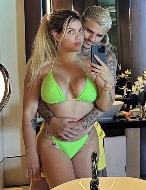 Wanda Nara And Her Cuck  nude photo