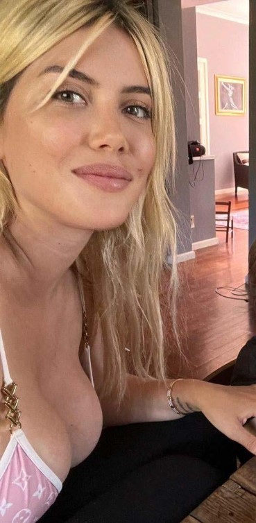 Wanda Nara ʟᴀ ᴘᴜᴛᴀ ʏ Sᴜs ᴛᴇᴛᴀs 2  nude photo