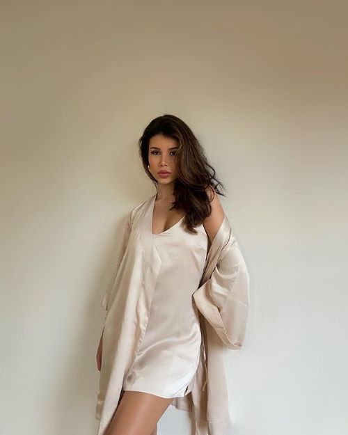 Yagan Moore  nude photo