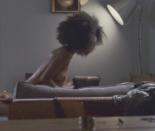 Yaya Dacosta Nackt Titten Szene  nude photo