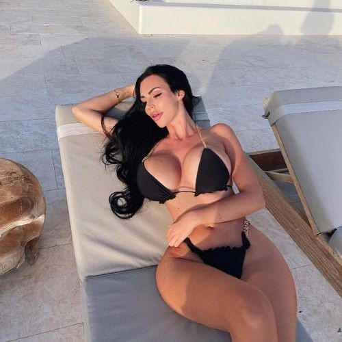 Yvonne Bar  nude photo