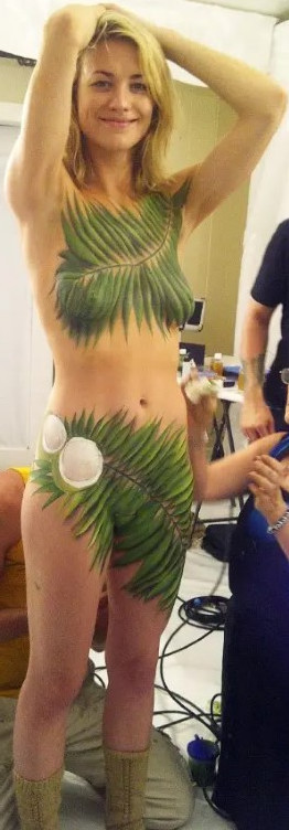 Yvonne Strahovski Bts Nudes  nude photo