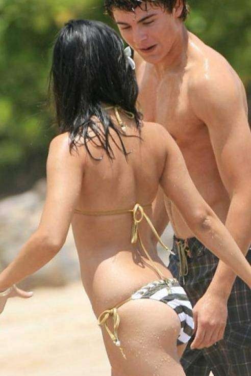 Zac Efron And Vanessa Hudgens Bikini  nude photo