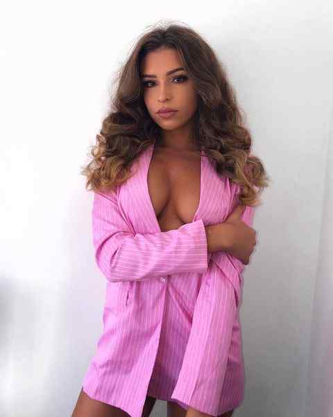 Zara McDermott  nude photo