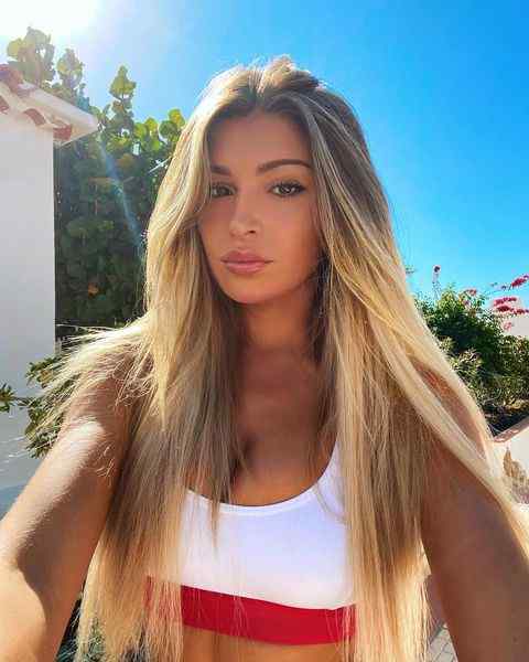 Zara McDermott  nude photo