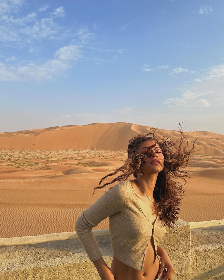 Zendaya Beautiful Actress  nude photo