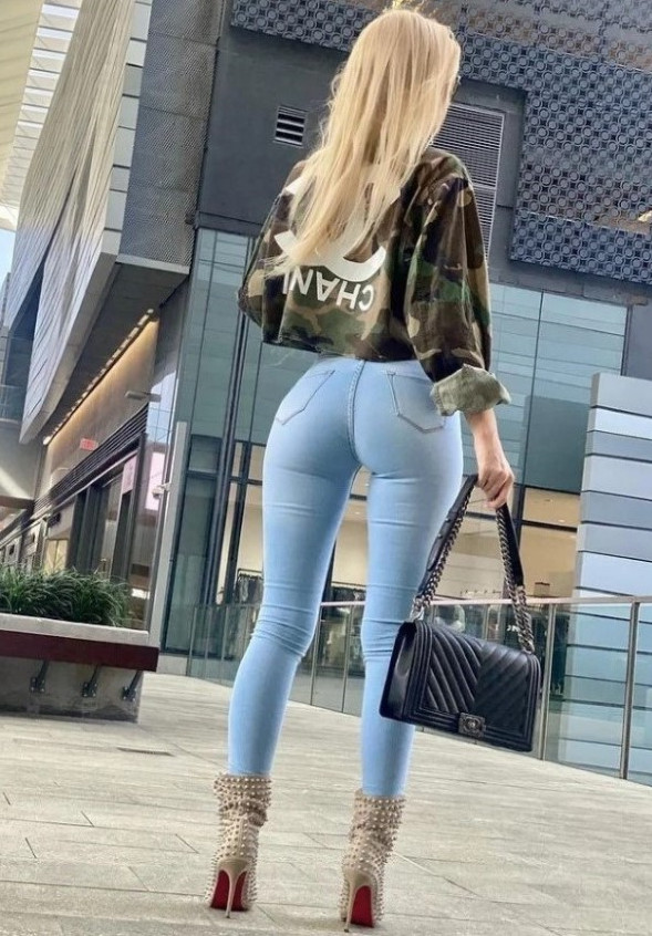 Zienna Eve  nude photo