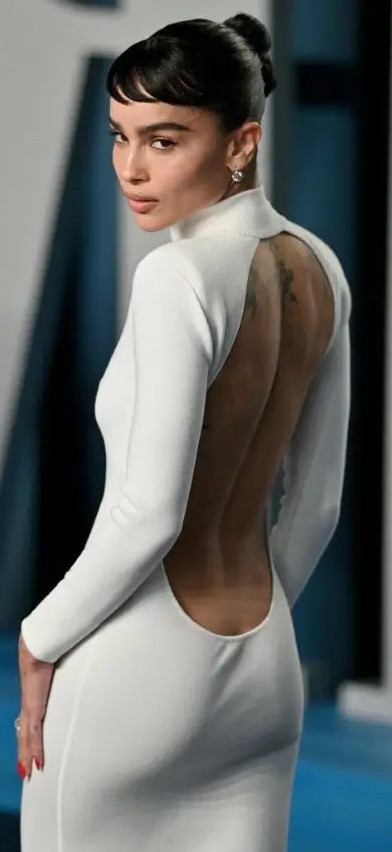 Zoe Kravitz No Panties White Dress  nude photo