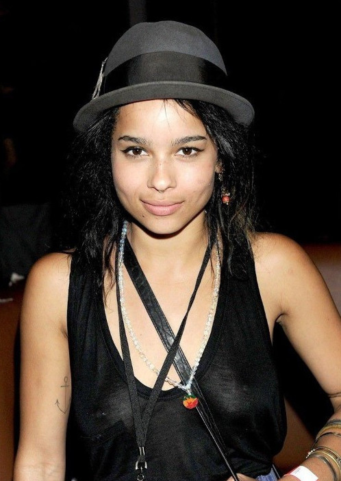 Zoe Kravitz See Through Shirt Boobs  nude photo