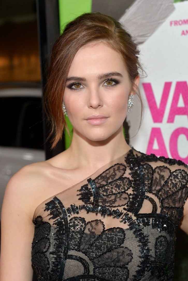 Zoey Deutch  nude photo