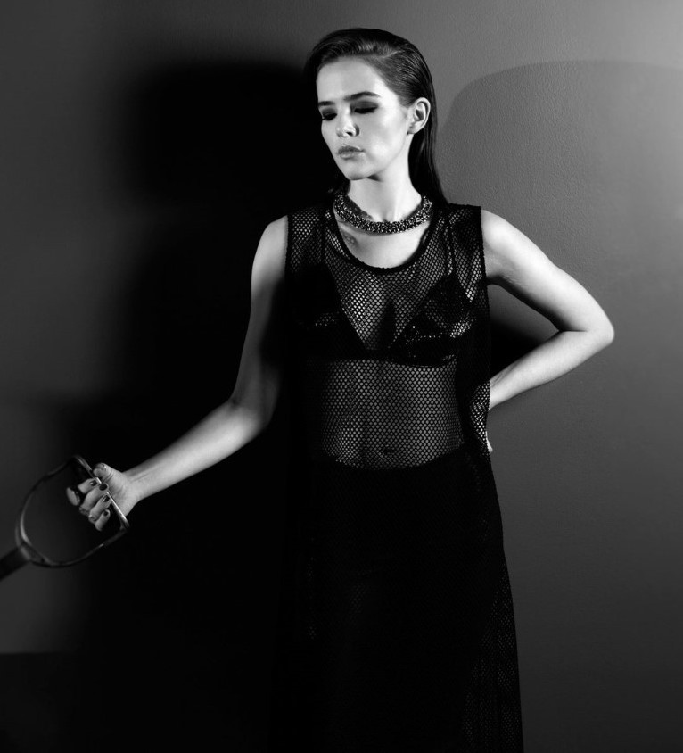 Zoey Deutch  nude photo