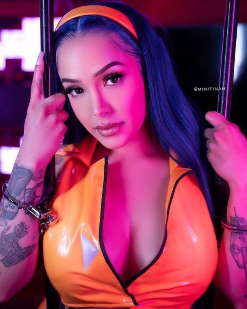 minitinah02  nude photo