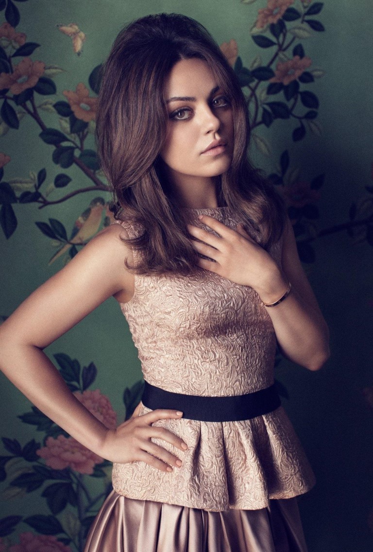 Mila Kunis  nude photo