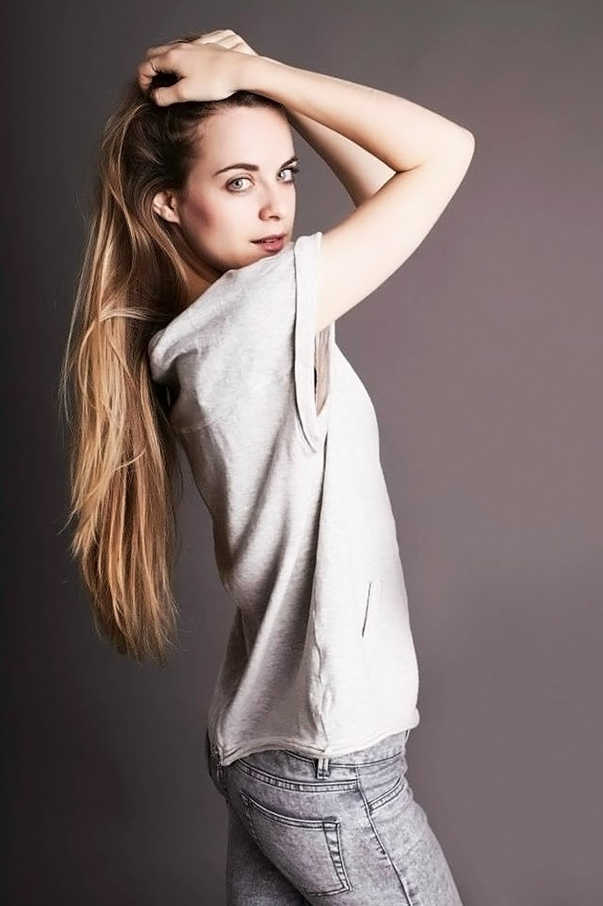 Alba Ribas  nude photo