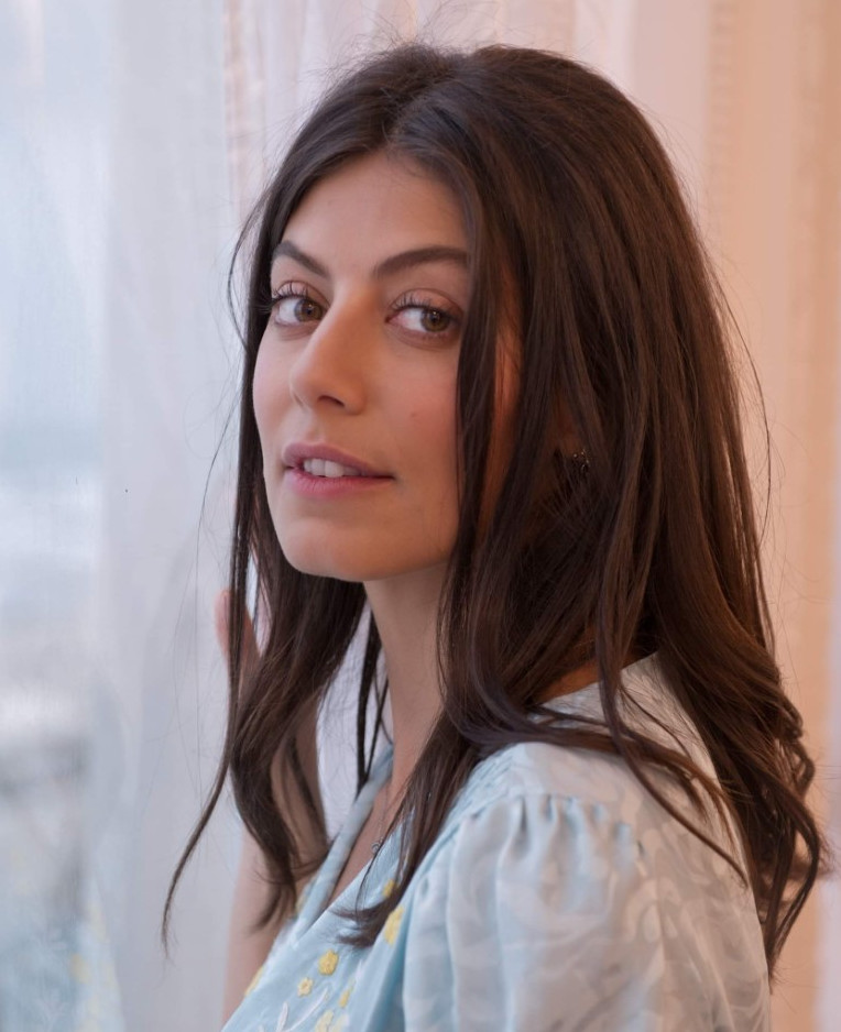 Alessandra Mastronardi  nude photo