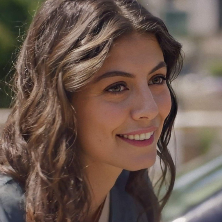 Alessandra Mastronardi  nude photo