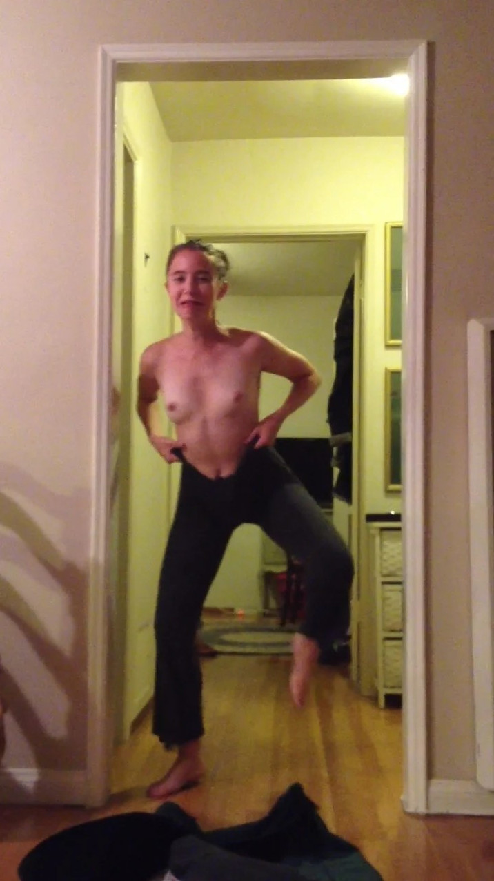 Alexa Nikolas Tits Naked Pic  nude photo