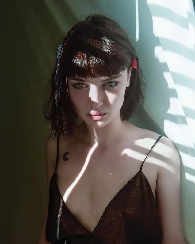 Alice Pagani  nude photo