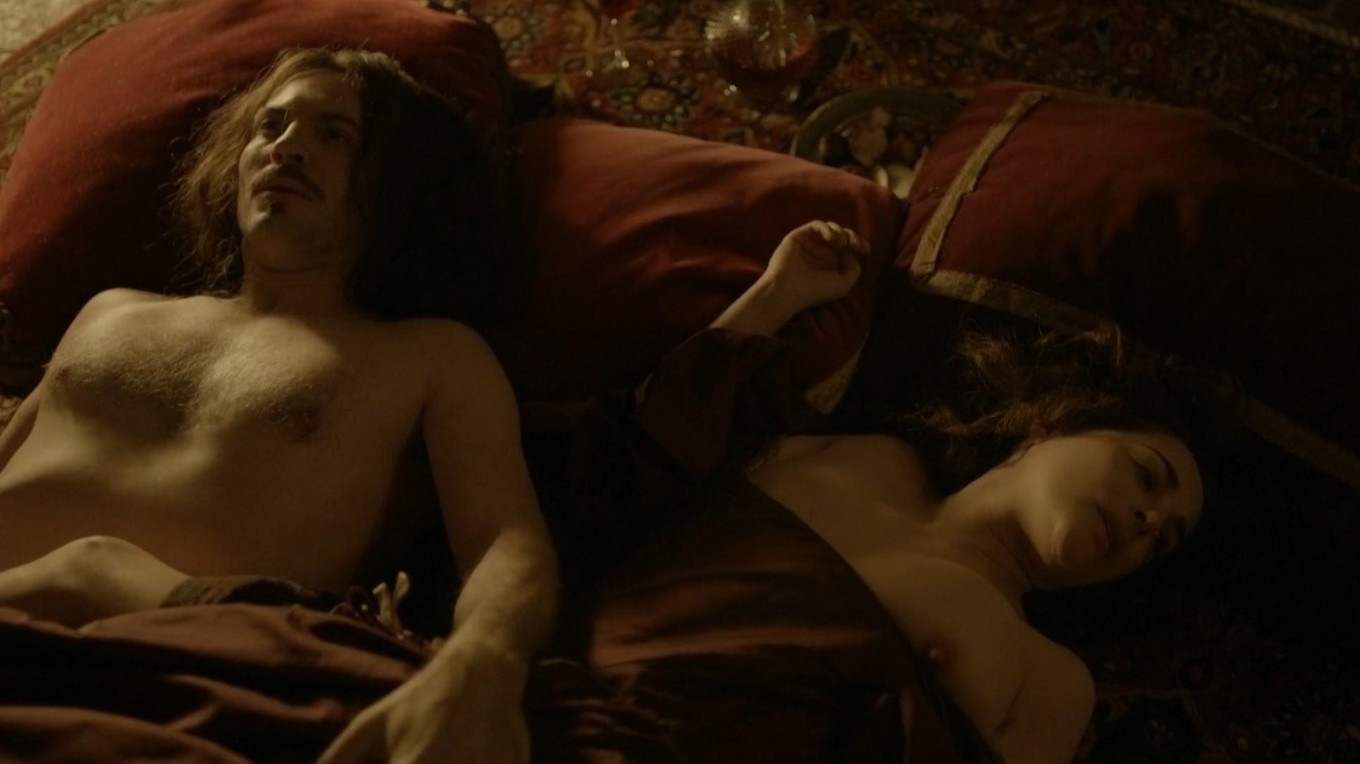 Amira Casar  nude photo