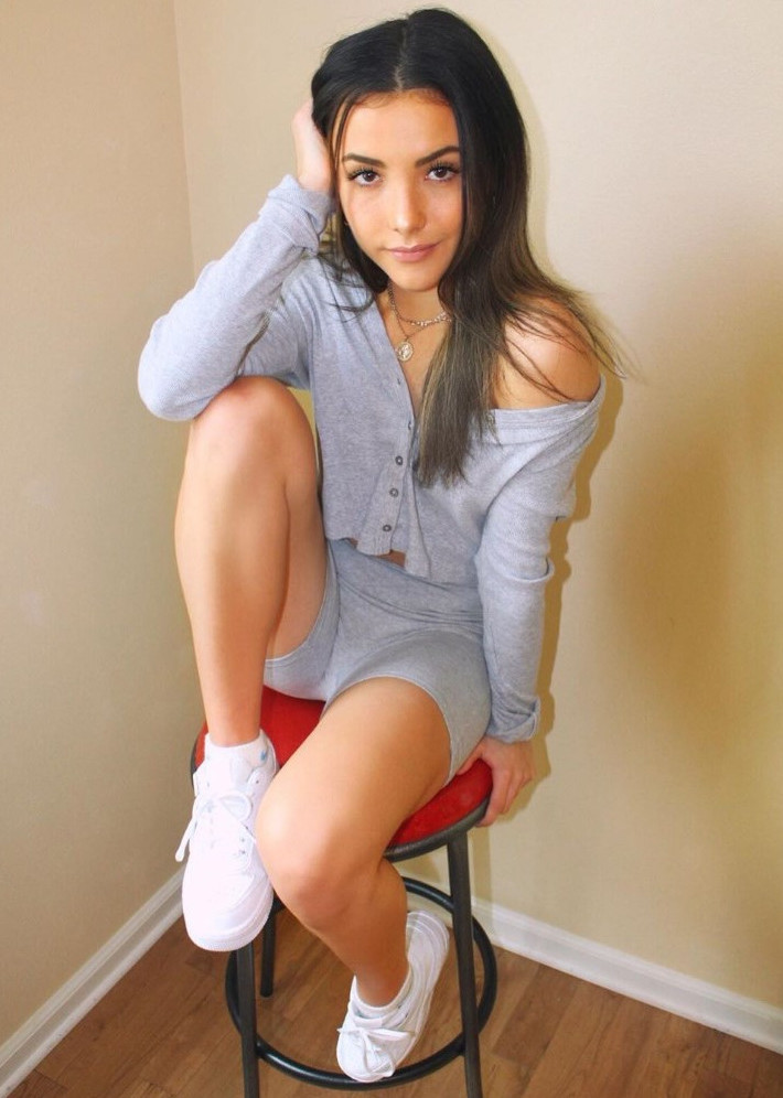 Andrea Botez  nude photo