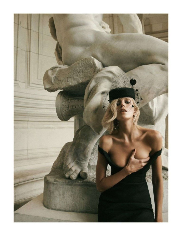 Anja Rubik  nude photo