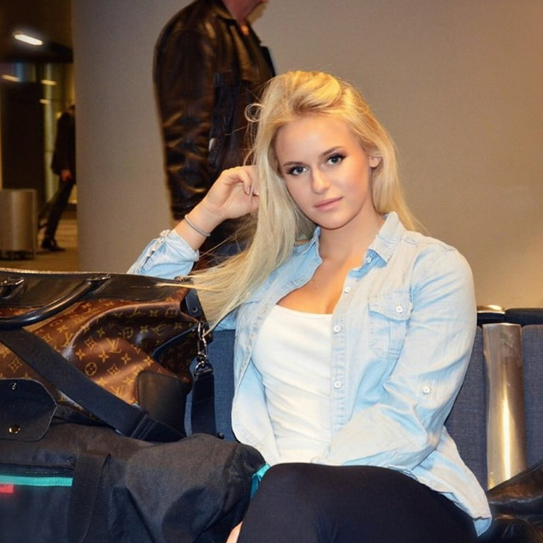 Anna Nyström  nude photo