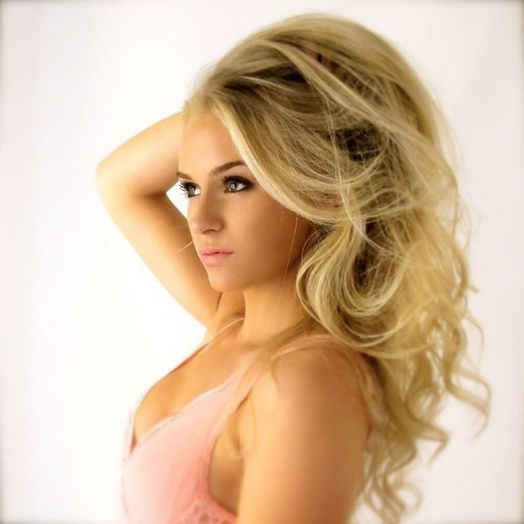 Anna Nyström  nude photo