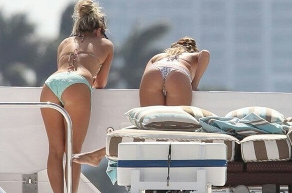 Ashley Tisdale  nude photo