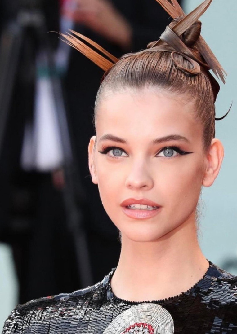 Barbara Palvin  nude photo