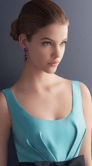 Barbara Palvin  nude photo