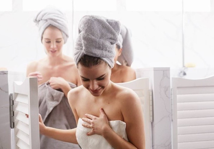 Barbara Palvin  nude photo