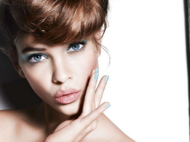 Barbara Palvin  nude photo