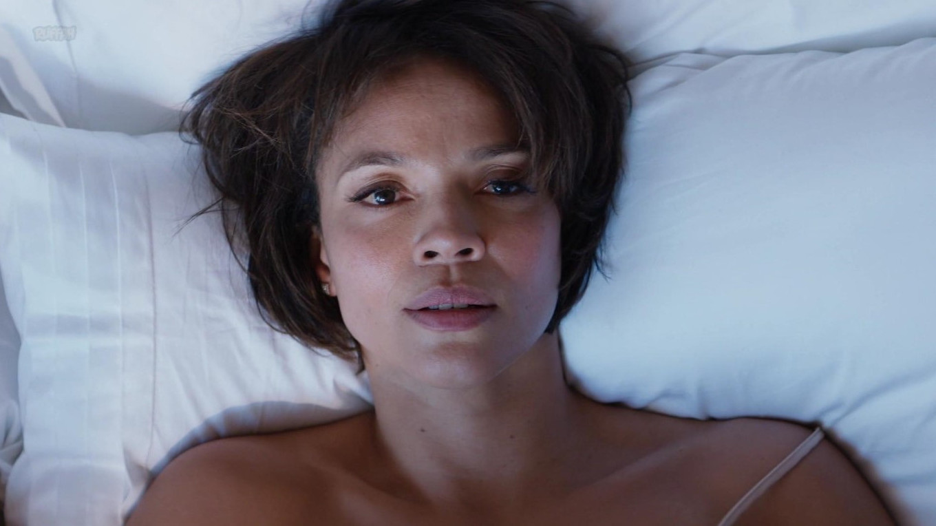 Carmen Ejogo  nude photo