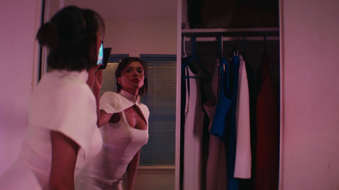 Carmen Ejogo  nude photo