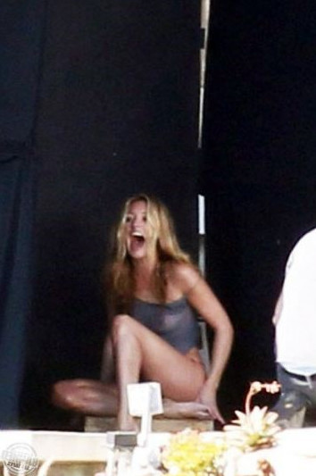 Cat Deeley Nipslip  nude photo