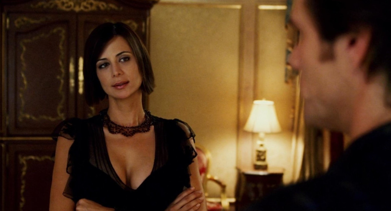 Catherine Bell  nude photo