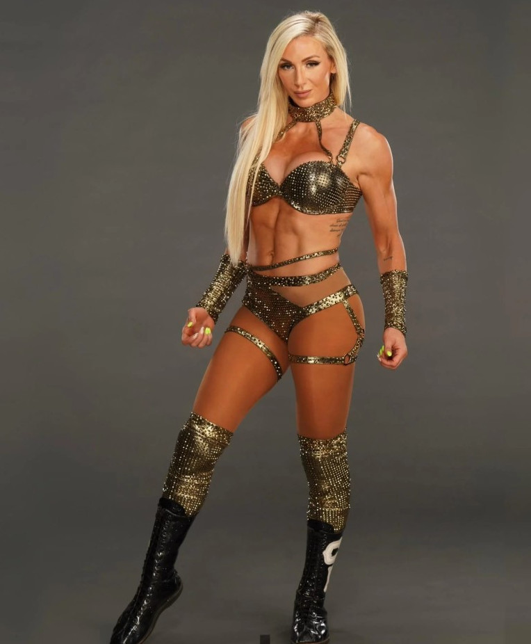 Charlotte Flair  nude photo