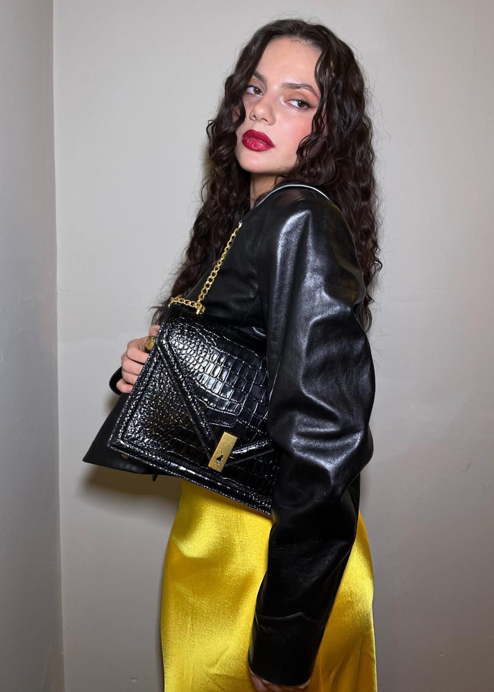 Dafne Keen  nude photo