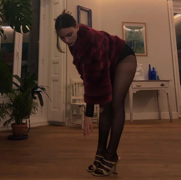 Dafne Keen  nude photo