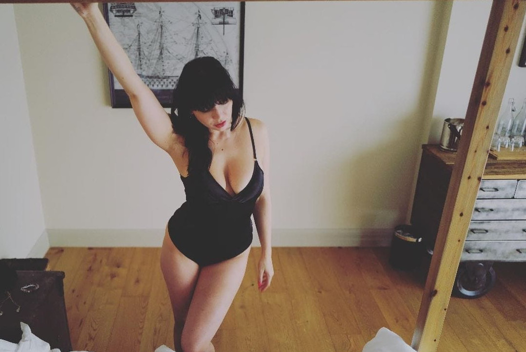 Daisy Lowe Hot Busty Babe  nude photo